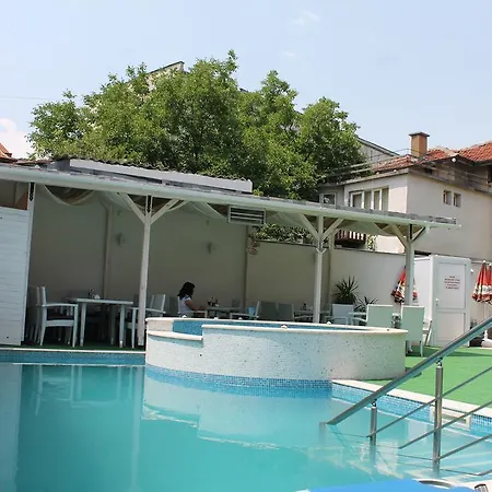 Saint George Family Hotel