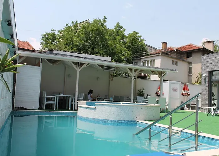 Saint George Family Hotel