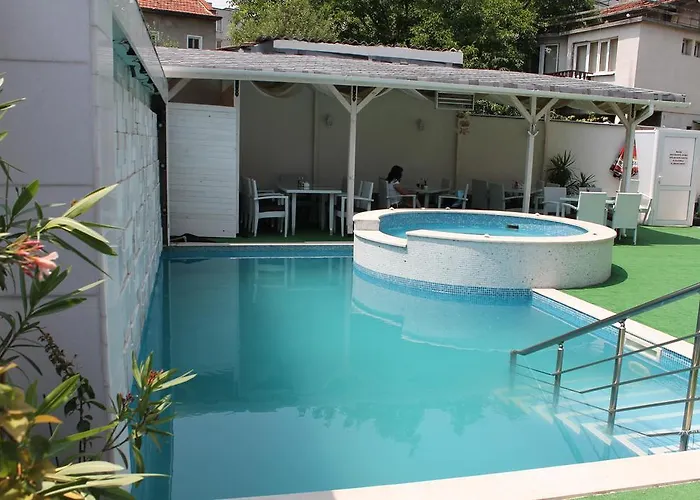 Saint George Family 3*