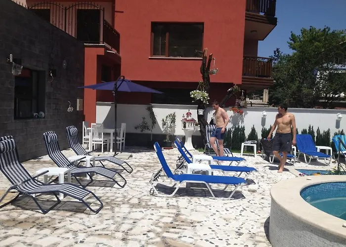 Saint George Family 3*